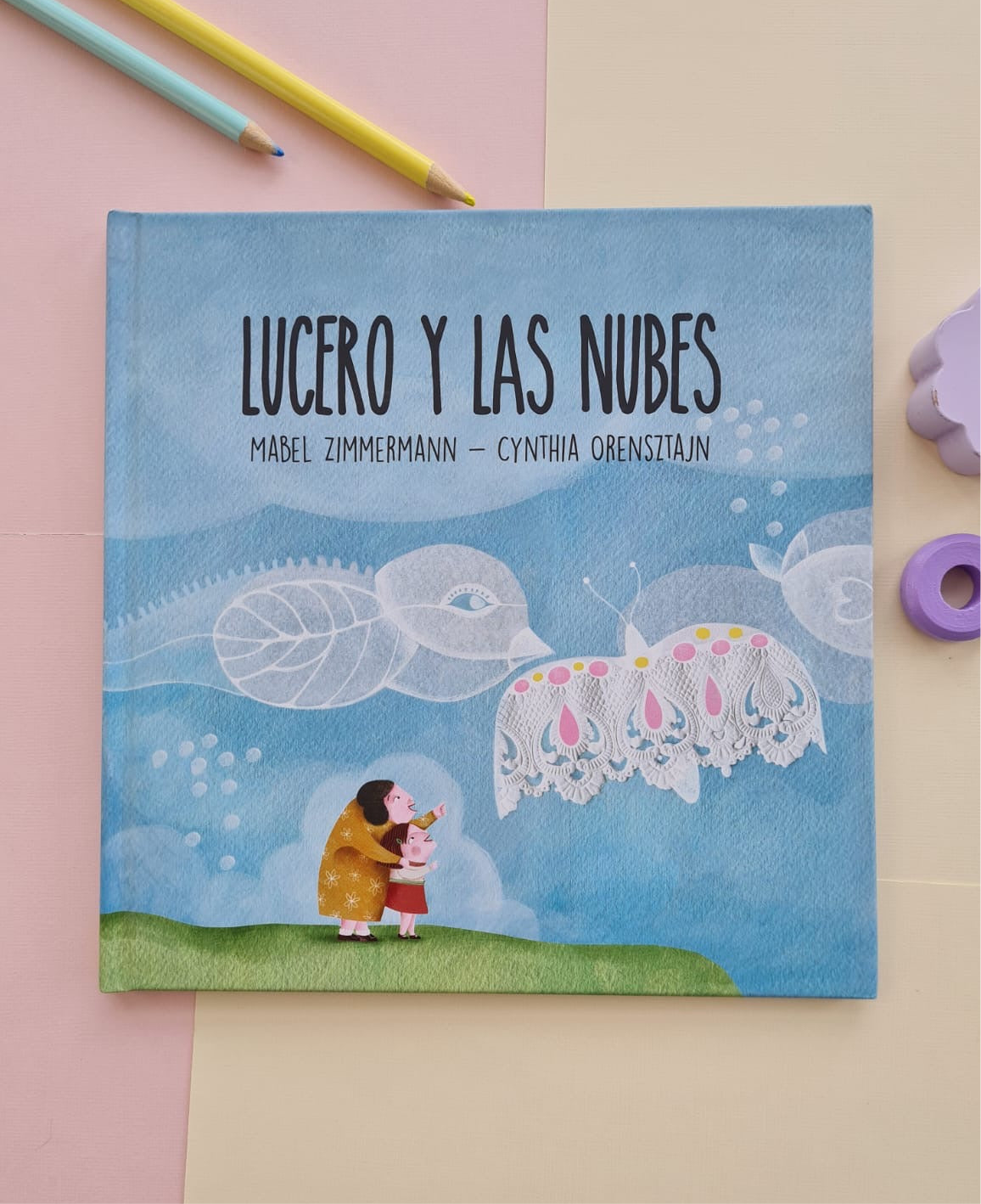 Lucero y las nubes